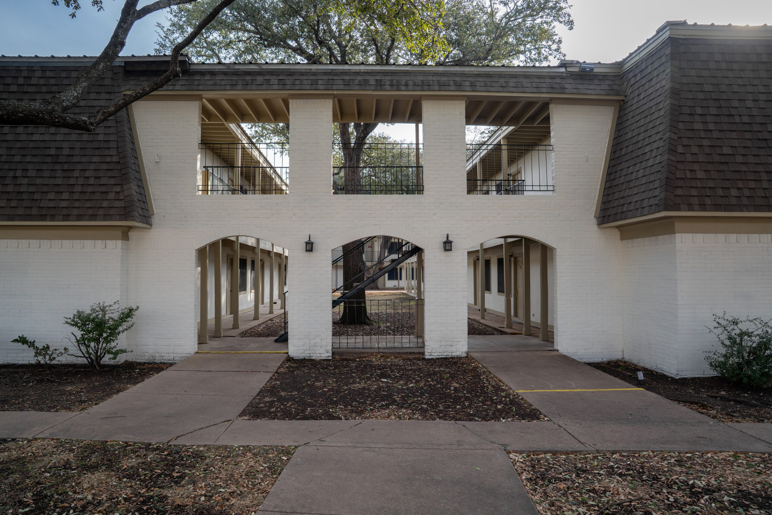 valley-terrace-exterior-002